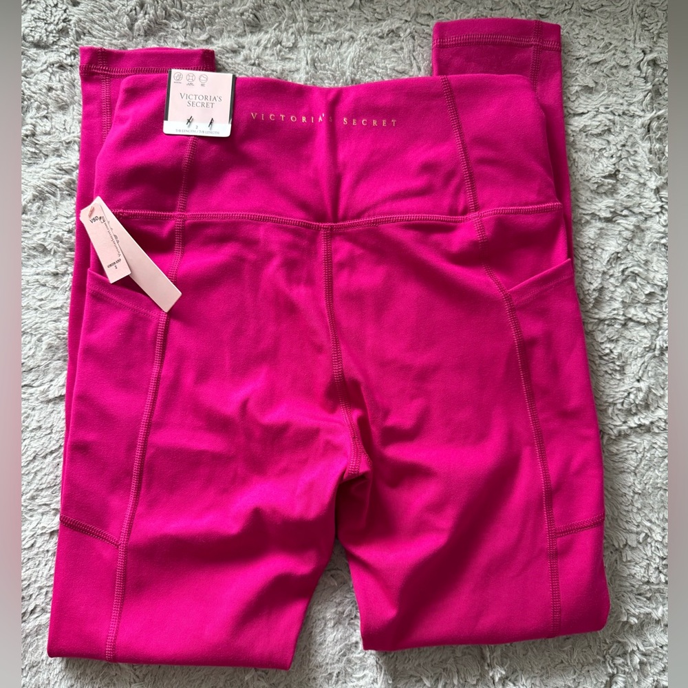 Victoria's Secret Pink Performance Leggings